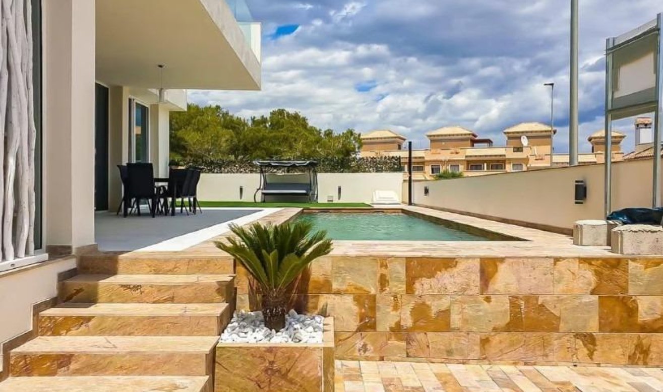 Obra nueva - Villa - Orihuela Costa - PAU 26