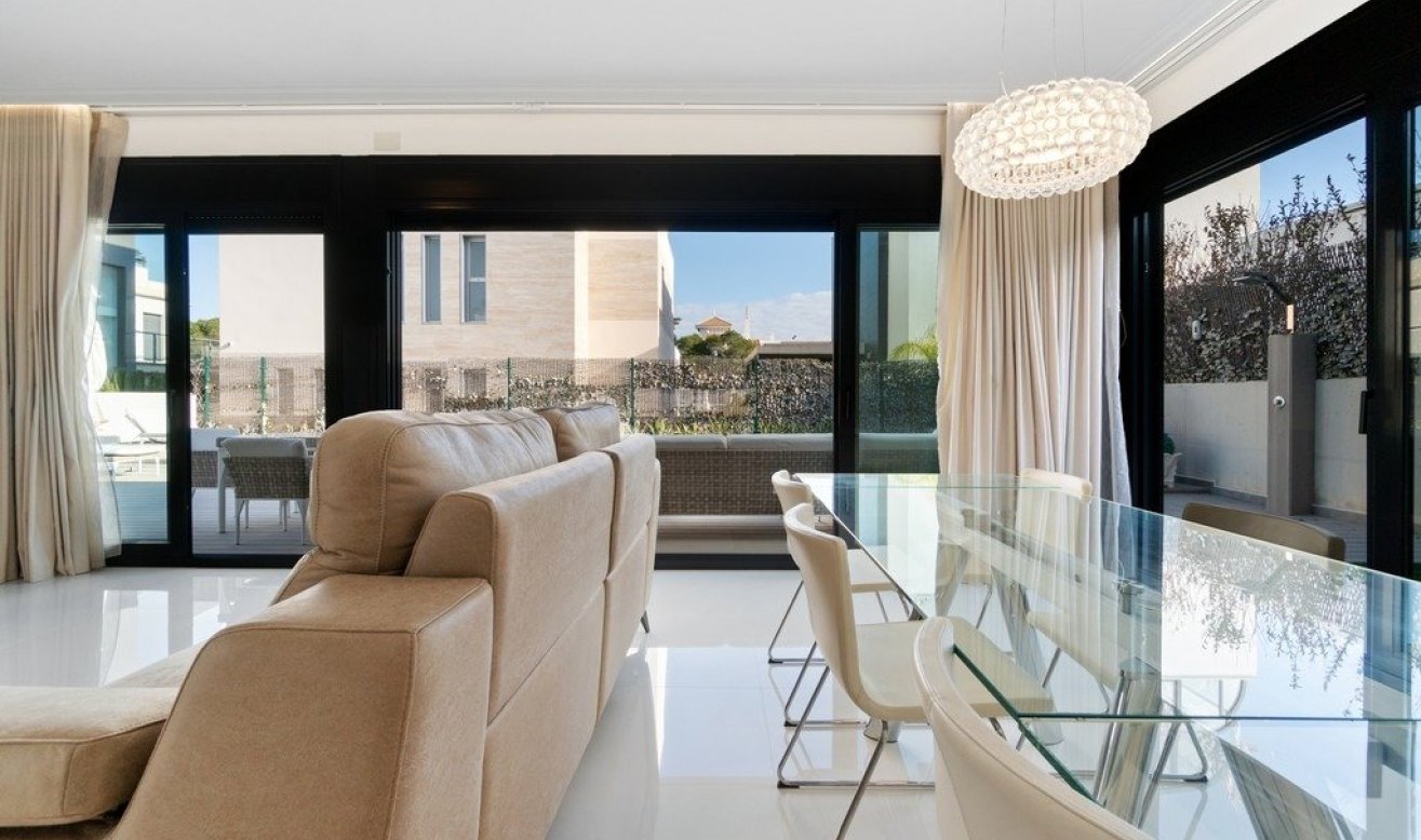 Reventa - Villa - Orihuela Costa - Agua Marina