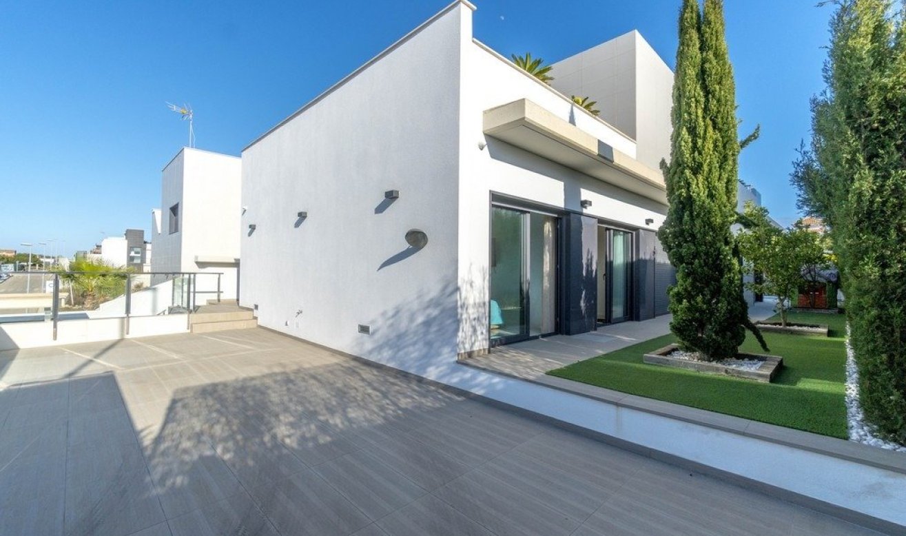 Reventa - Villa - Orihuela Costa - Agua Marina