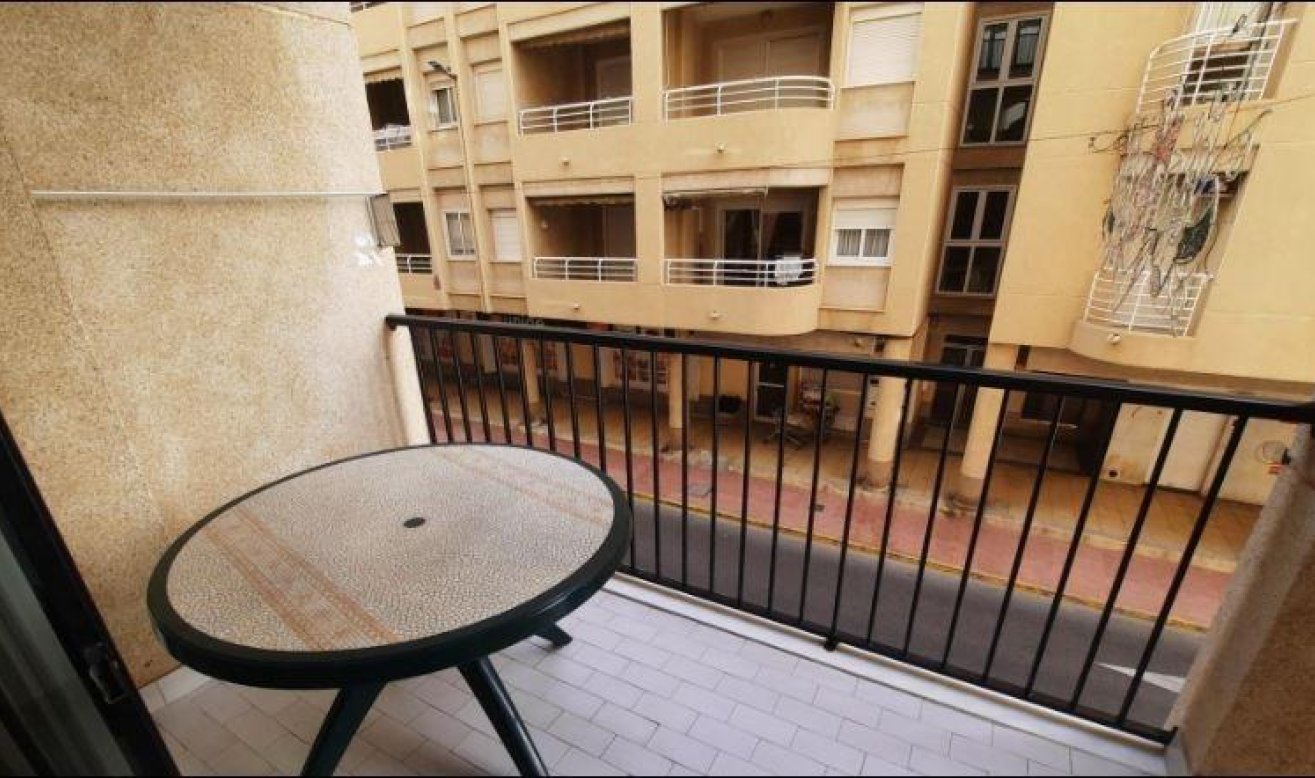 Reventa - Flat - Torrevieja - La Mata