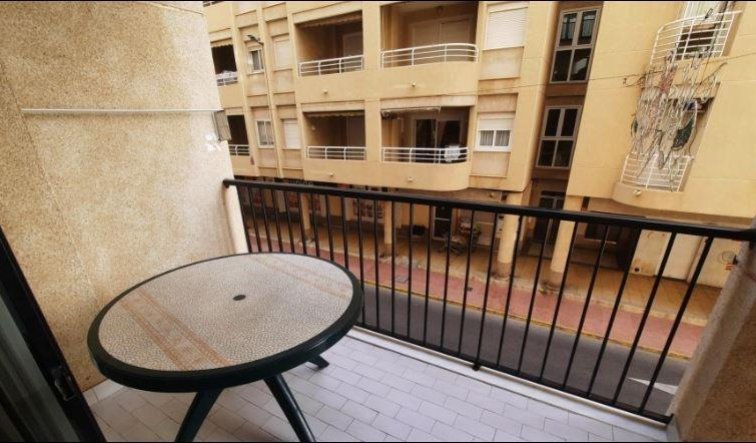 Reventa - Flat - Torrevieja - La Mata