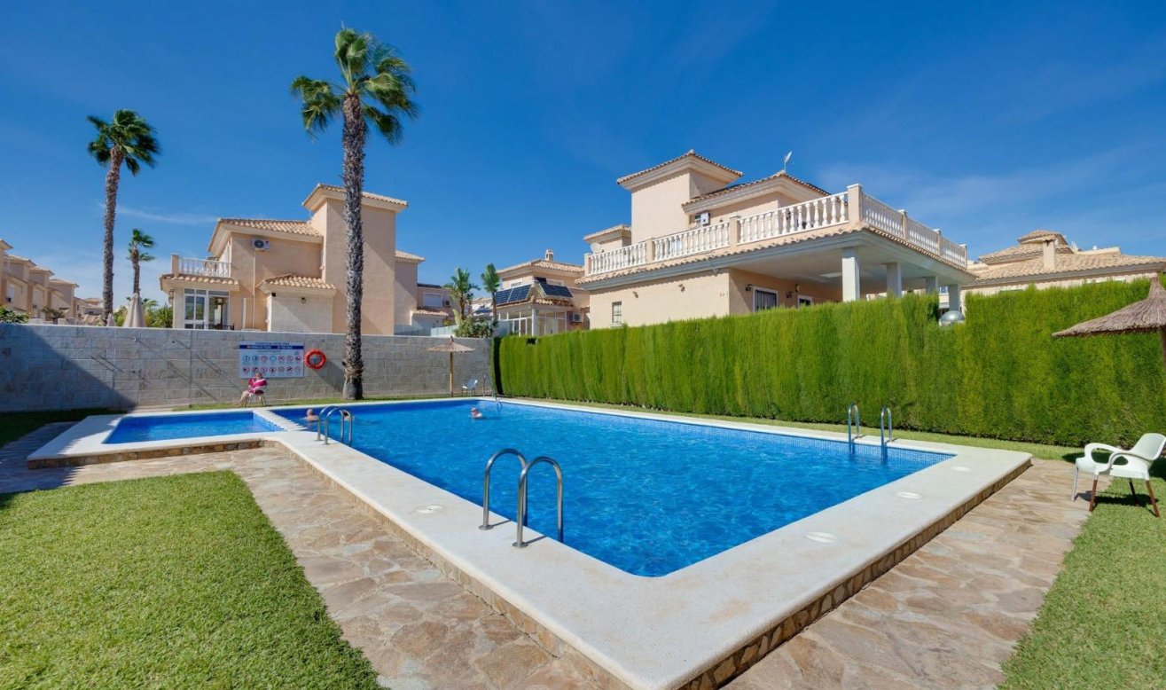 Reventa - detached house - Orihuela Costa - Los Altos