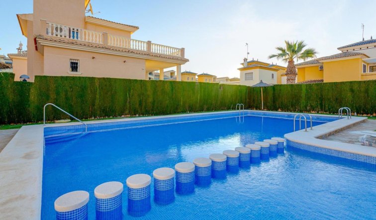 Reventa - detached house - Orihuela Costa - Los Altos