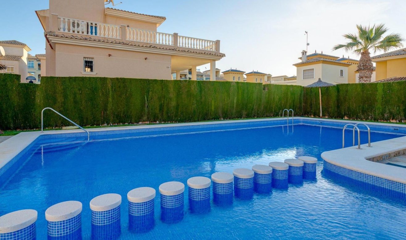 Reventa - detached house - Orihuela Costa - Los Altos