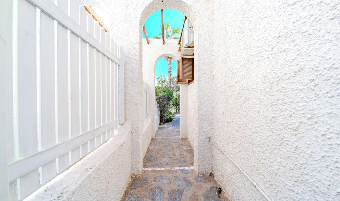 Reventa - detached house - Orihuela Costa - Playa Flamenca
