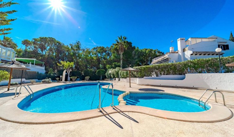 Reventa - detached house - Orihuela Costa - Playa Flamenca