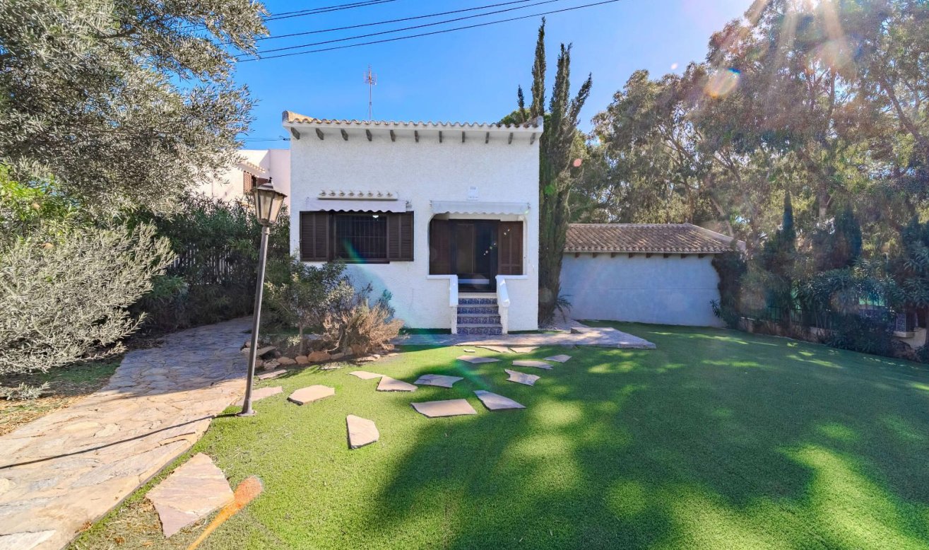 Reventa - detached house - Orihuela Costa - Playa Flamenca