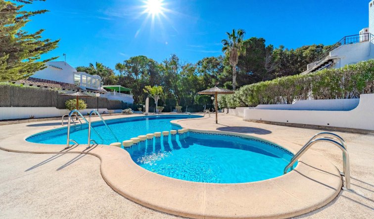 Reventa - detached house - Orihuela Costa - Playa Flamenca