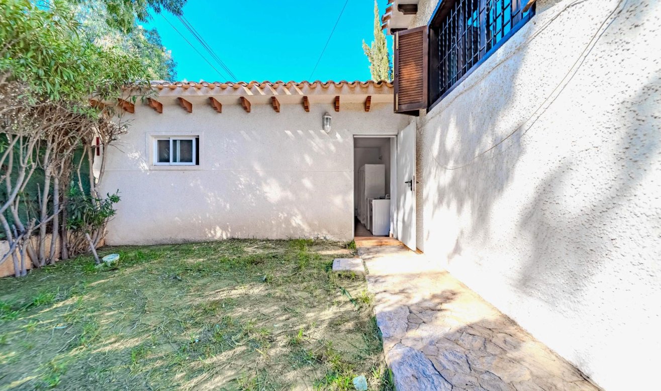 Reventa - detached house - Orihuela Costa - Playa Flamenca