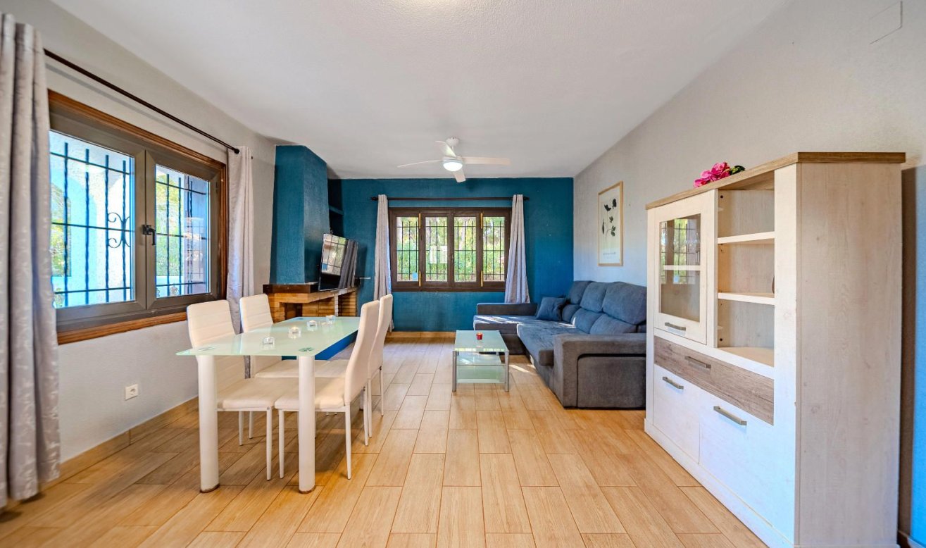 Reventa - detached house - Orihuela Costa - Playa Flamenca