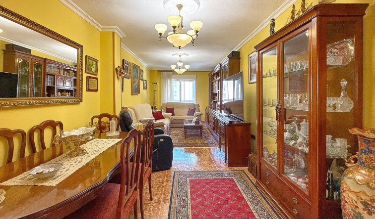 Reventa - Flat - Torrevieja - Playa del cura