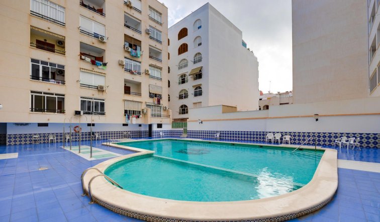Resale - Apartment / flat - Torrevieja - torrevieja