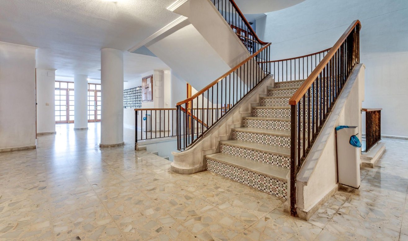 Resale - Apartment / flat - Torrevieja - torrevieja