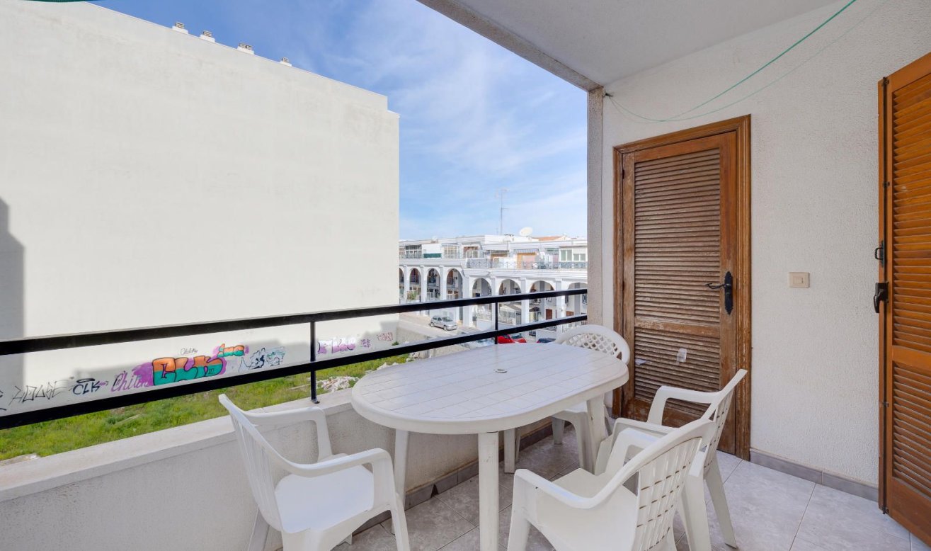 Resale - Apartment / flat - Torrevieja - torrevieja