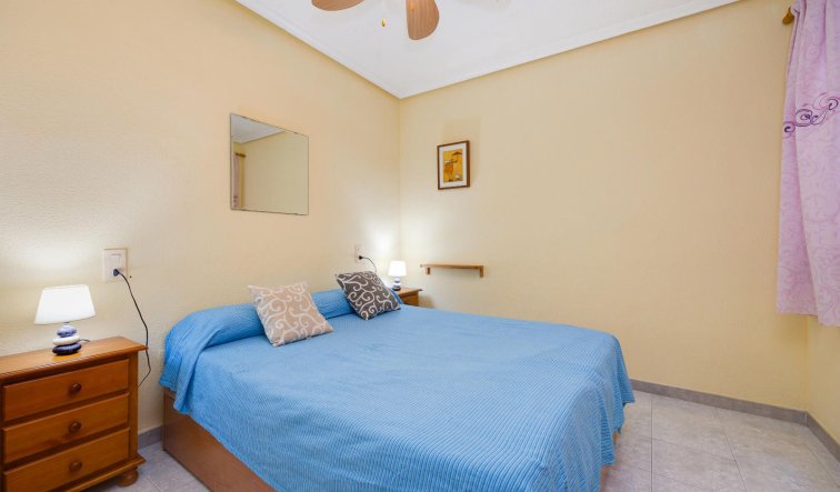 Resale - Apartment / flat - Torrevieja - torrevieja