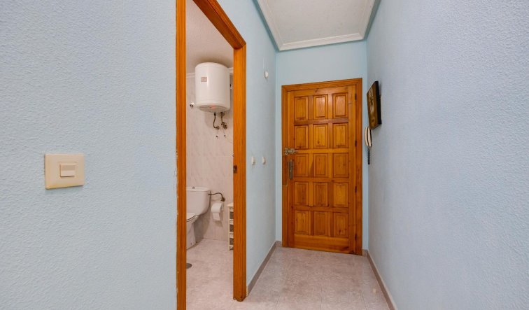 Resale - Apartment / flat - Torrevieja - torrevieja