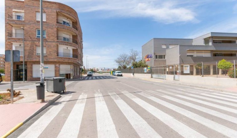 Reventa - Commercial Unit - Almoradí - Estación bus