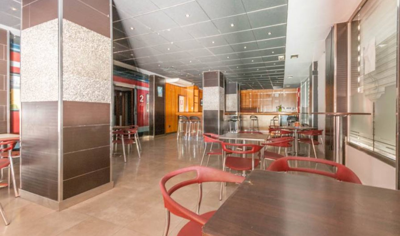 Reventa - Commercial Unit - Almoradí - Estación bus