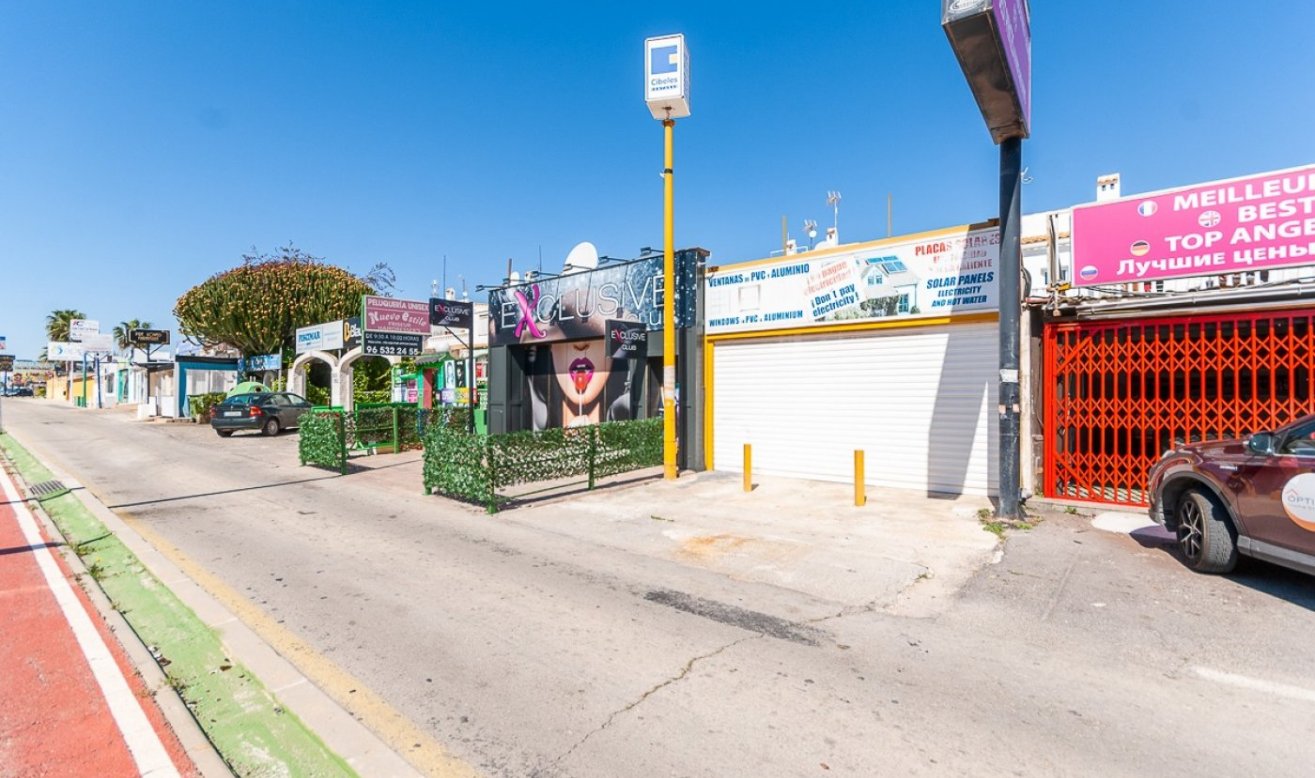 Reventa - Commercial Unit - Orihuela Costa - La Regia