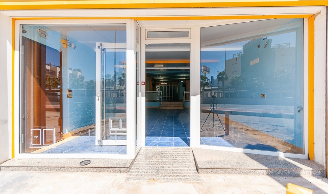 Reventa - Commercial Unit - Orihuela Costa - La Regia