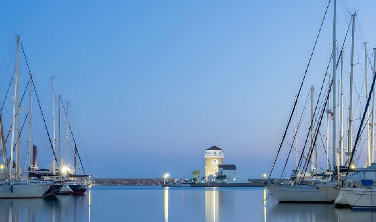 Obra nueva - Apartamento / piso - Almerimar