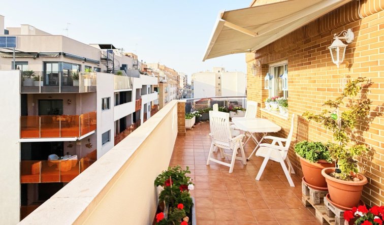 Reventa - Ático - Torrevieja