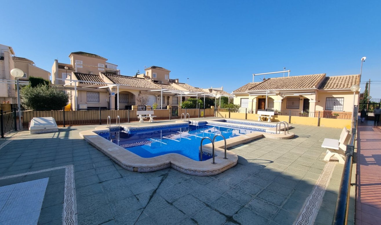 Reventa - Terraced house - La Marina - Pinomar
