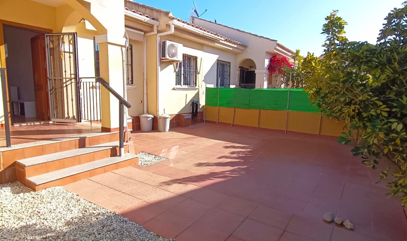 Reventa - Terraced house - La Marina - Pinomar