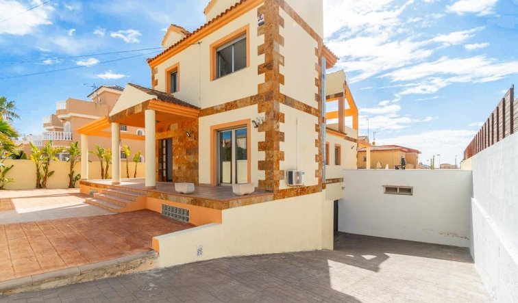 Reventa - Villa - Torrevieja - Aguas Nuevas