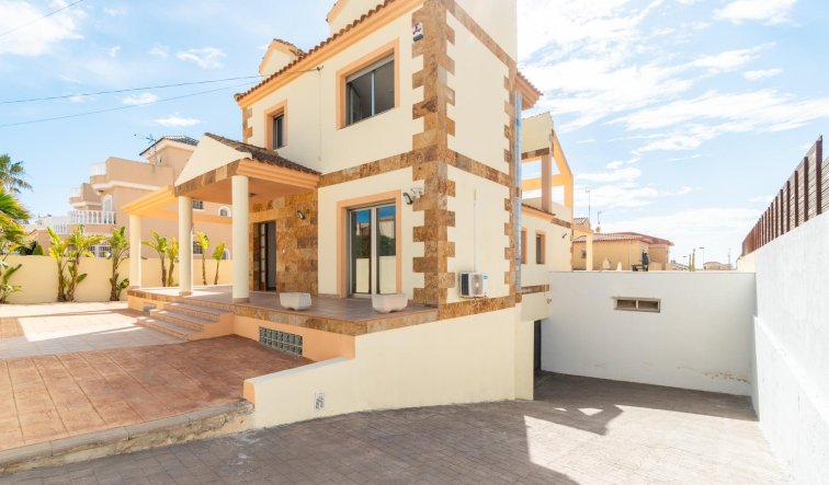 Reventa - Villa - Torrevieja - Aguas Nuevas