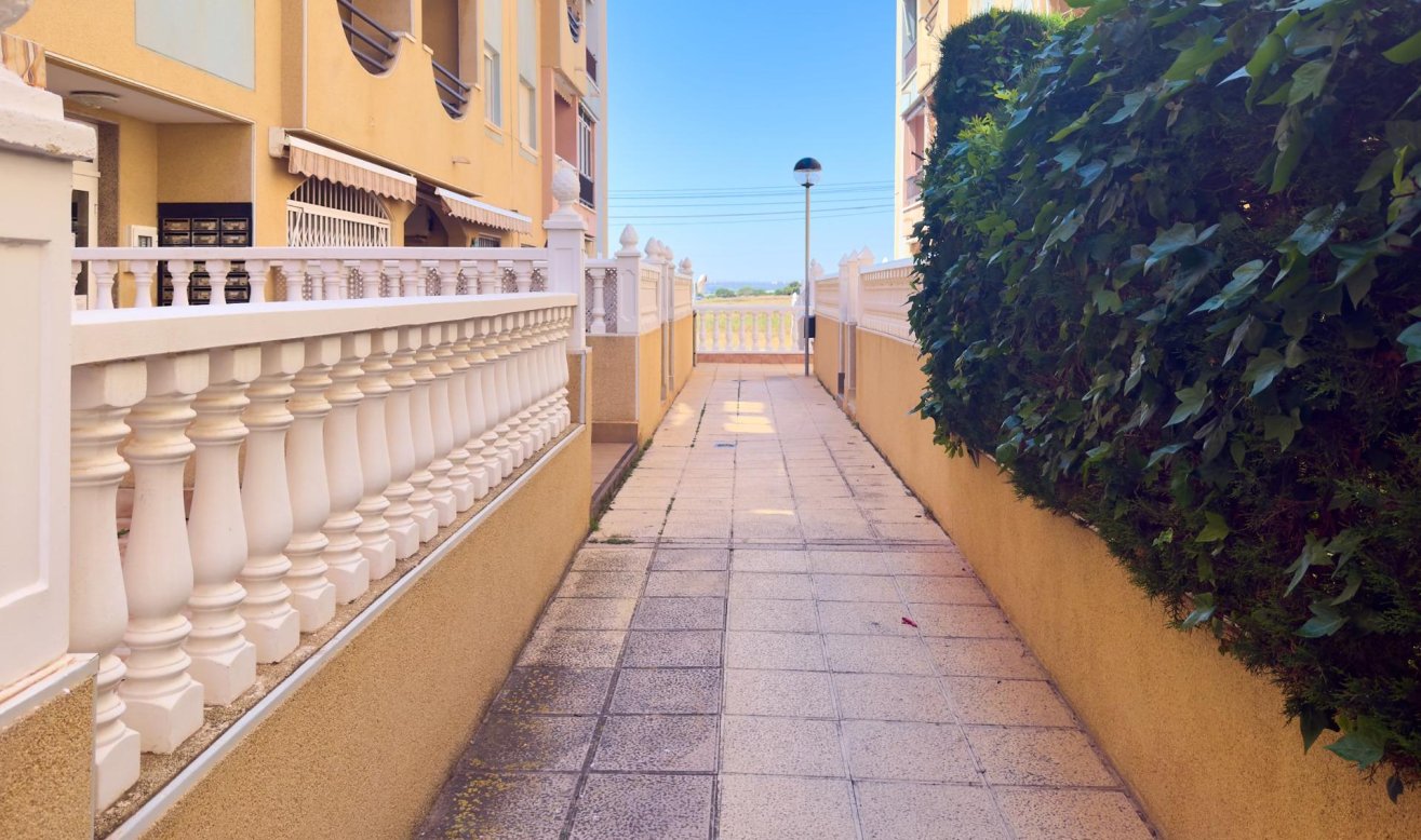 Reventa - Ground Floor - Torrevieja - La Mata pueblo
