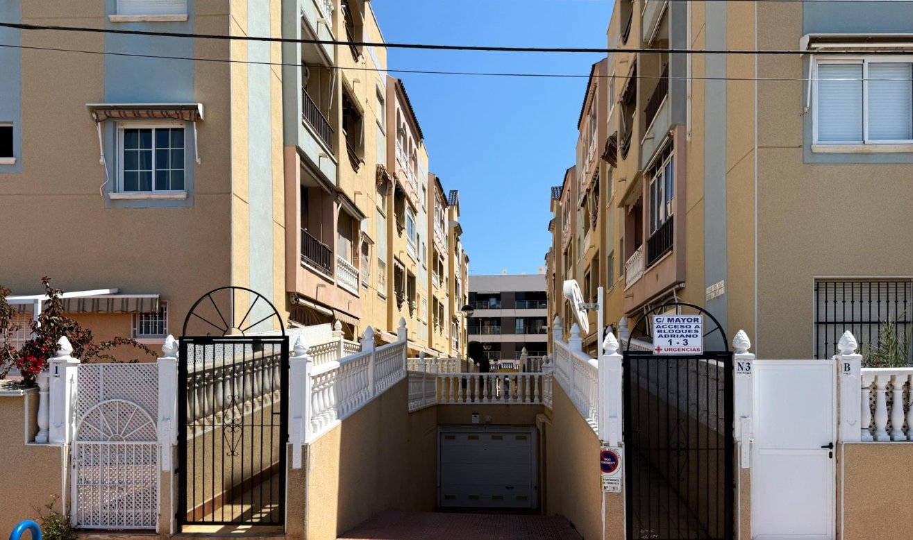 Reventa - Ground Floor - Torrevieja - La Mata pueblo