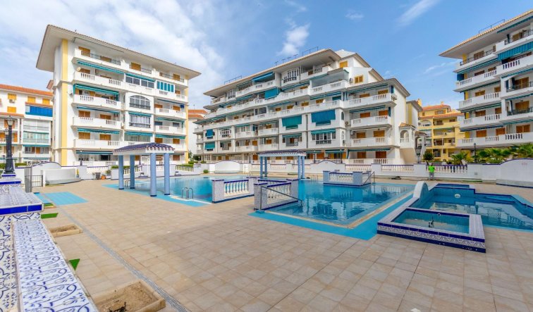 Reventa - Apartamento / piso - Torrevieja - Los Europeos