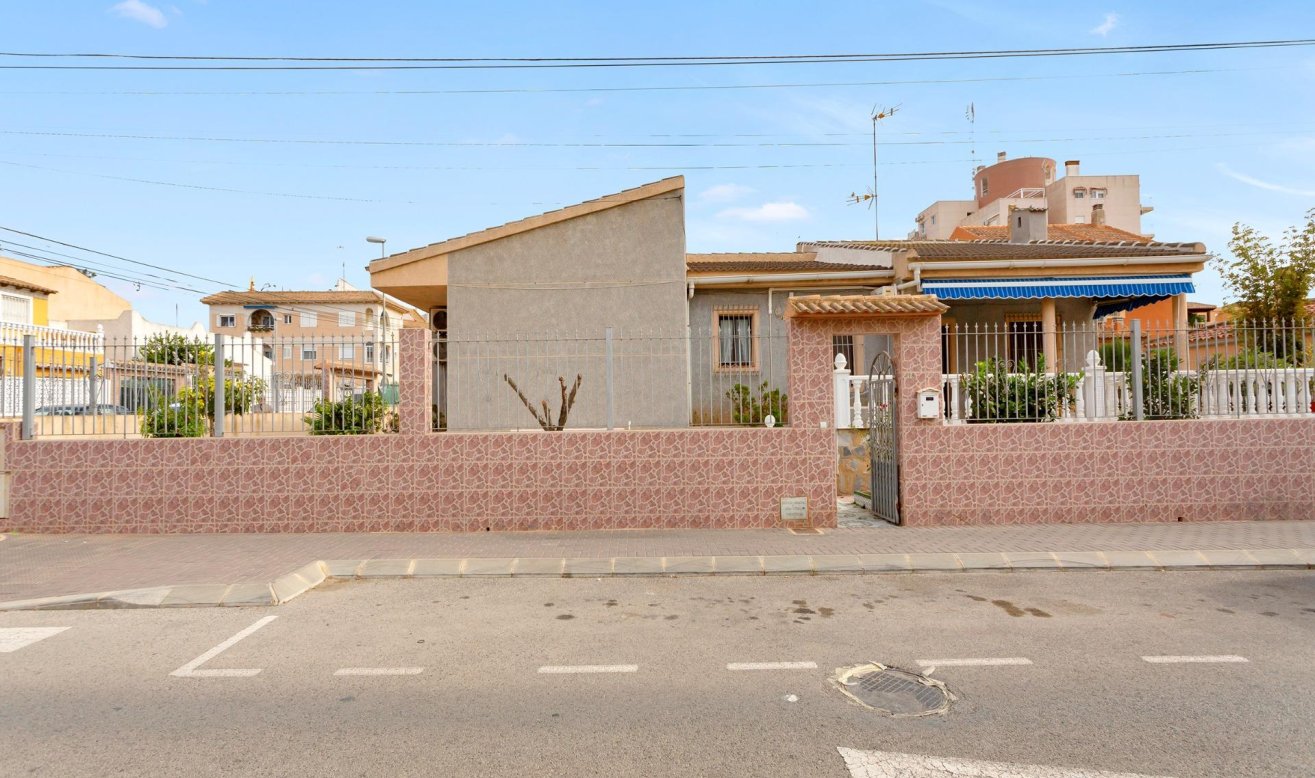 Reventa - Villa - Torrevieja - Nueva Torrevieja