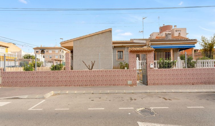 Reventa - Villa - Torrevieja - Nueva Torrevieja