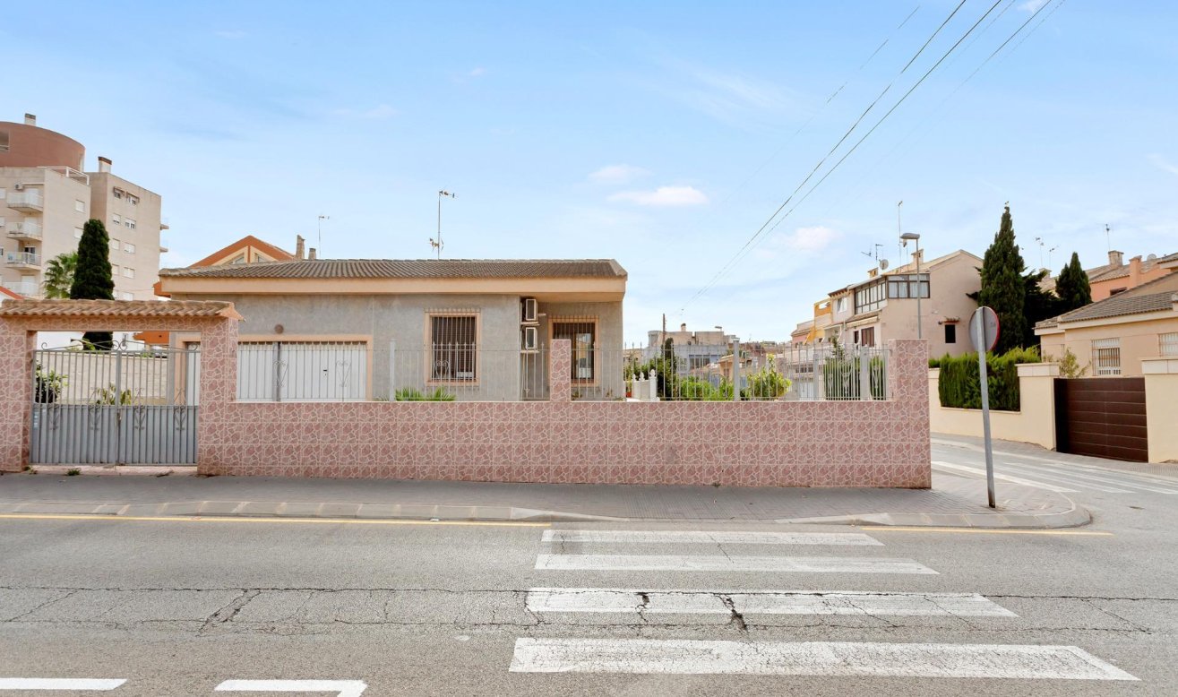 Reventa - Villa - Torrevieja - Nueva Torrevieja