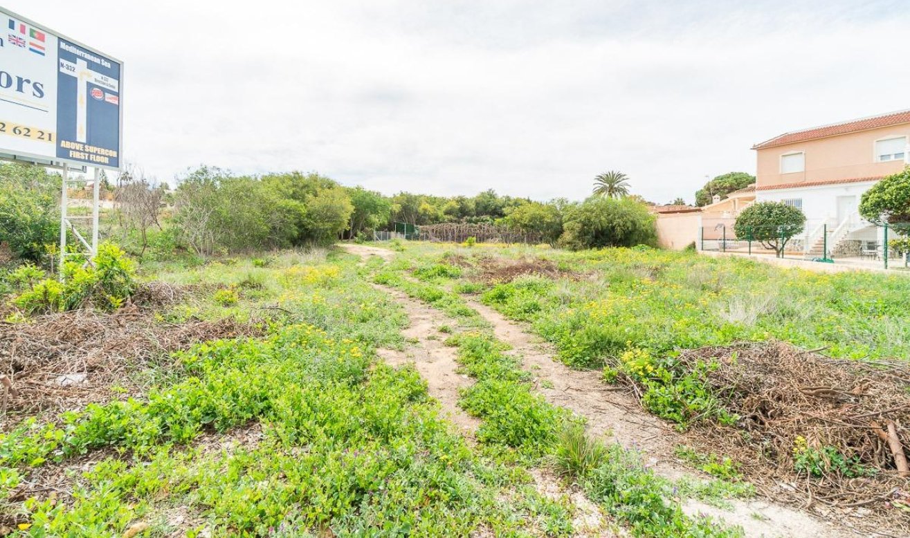 Reventa - Plot - Torrevieja - Los balcones