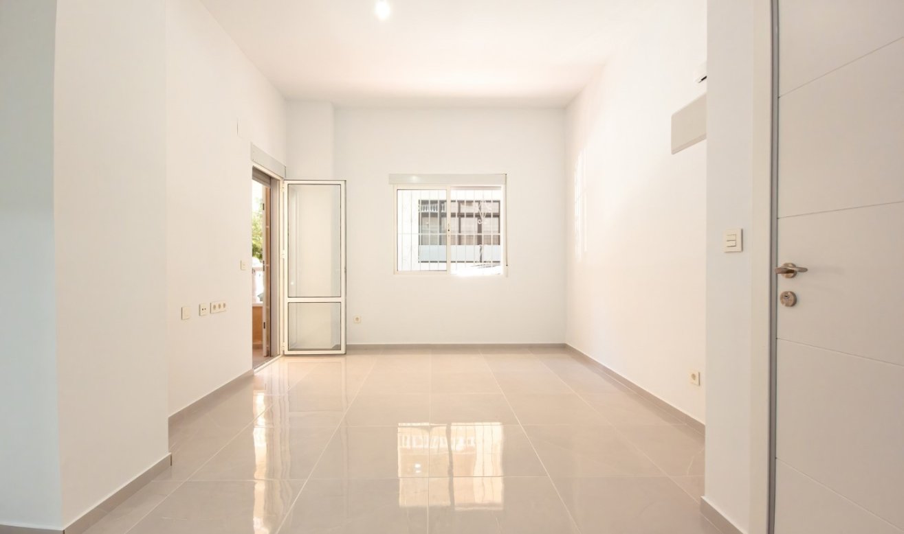 Reventa - Apartamento / piso - Torrevieja - El Acequión - Los Náufragos