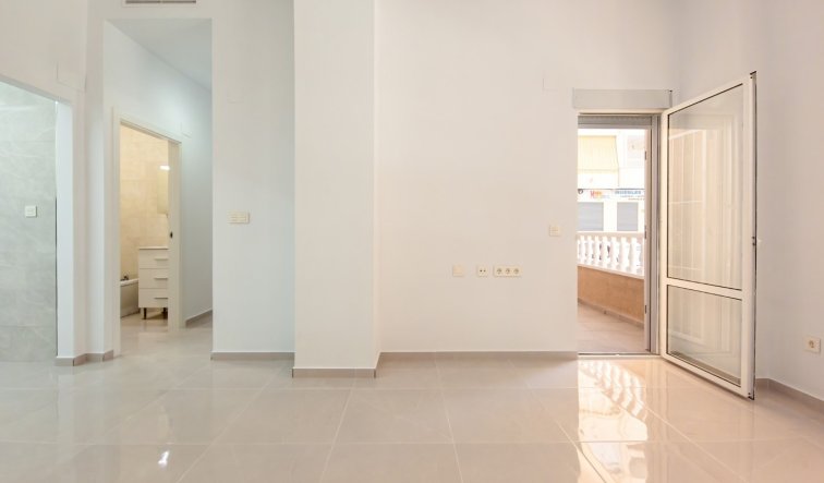 Reventa - Apartamento / piso - Torrevieja - El Acequión - Los Náufragos