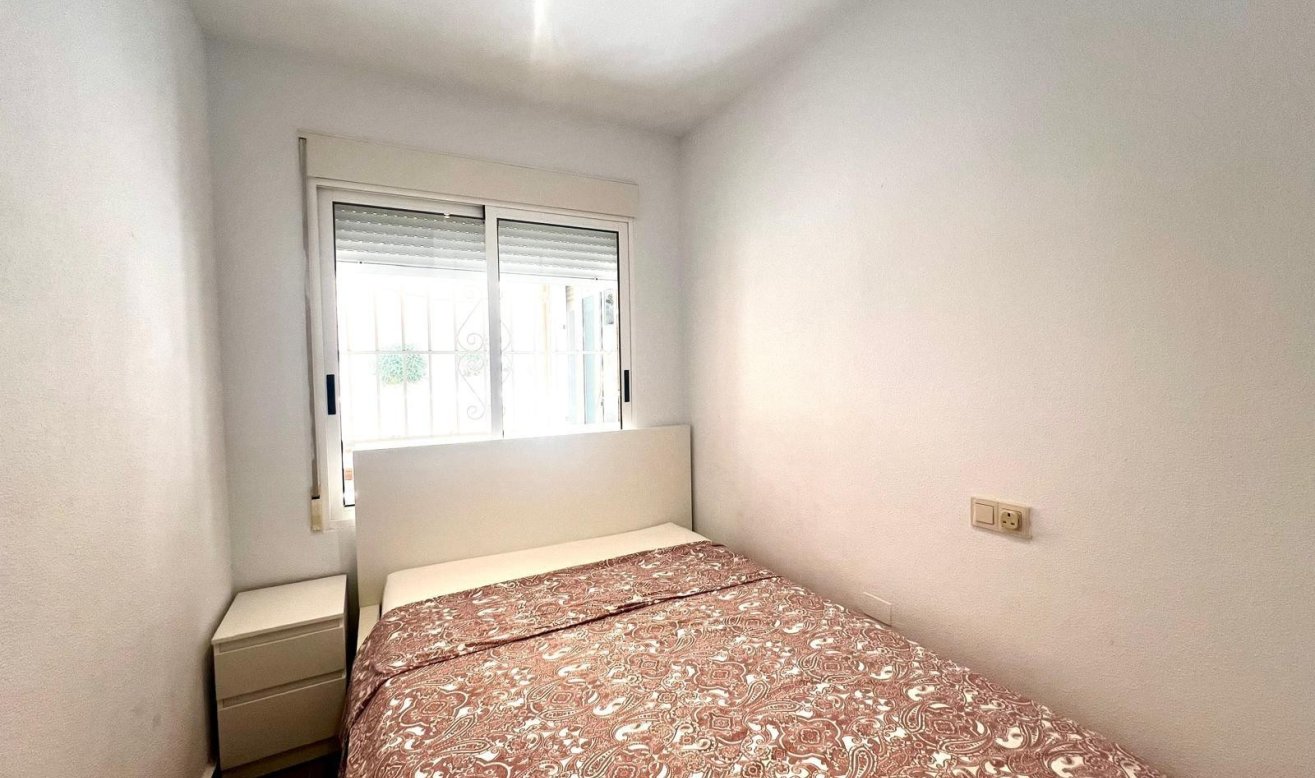 Reventa - Apartamento / piso - Torrevieja - Torrelamata - La Mata