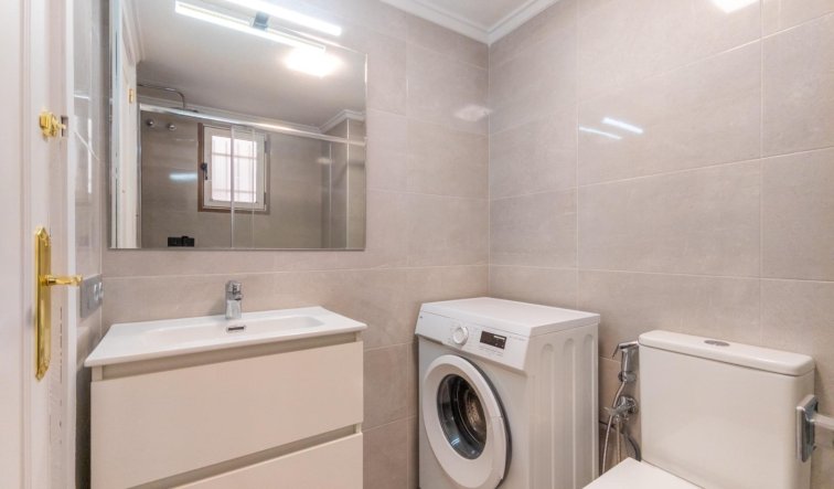 Reventa - Apartamento / piso - Torrevieja - El Acequión - Los Náufragos