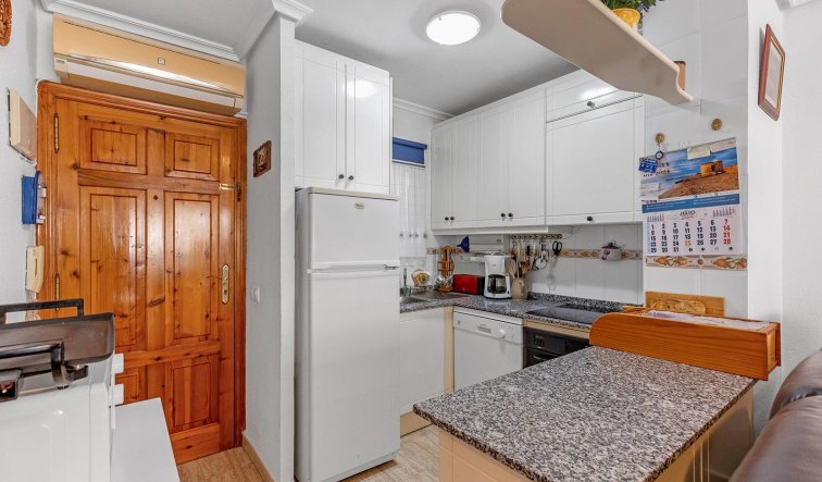 Reventa - Apartamento / piso - Torrevieja - La Siesta - El Salado - Torreta