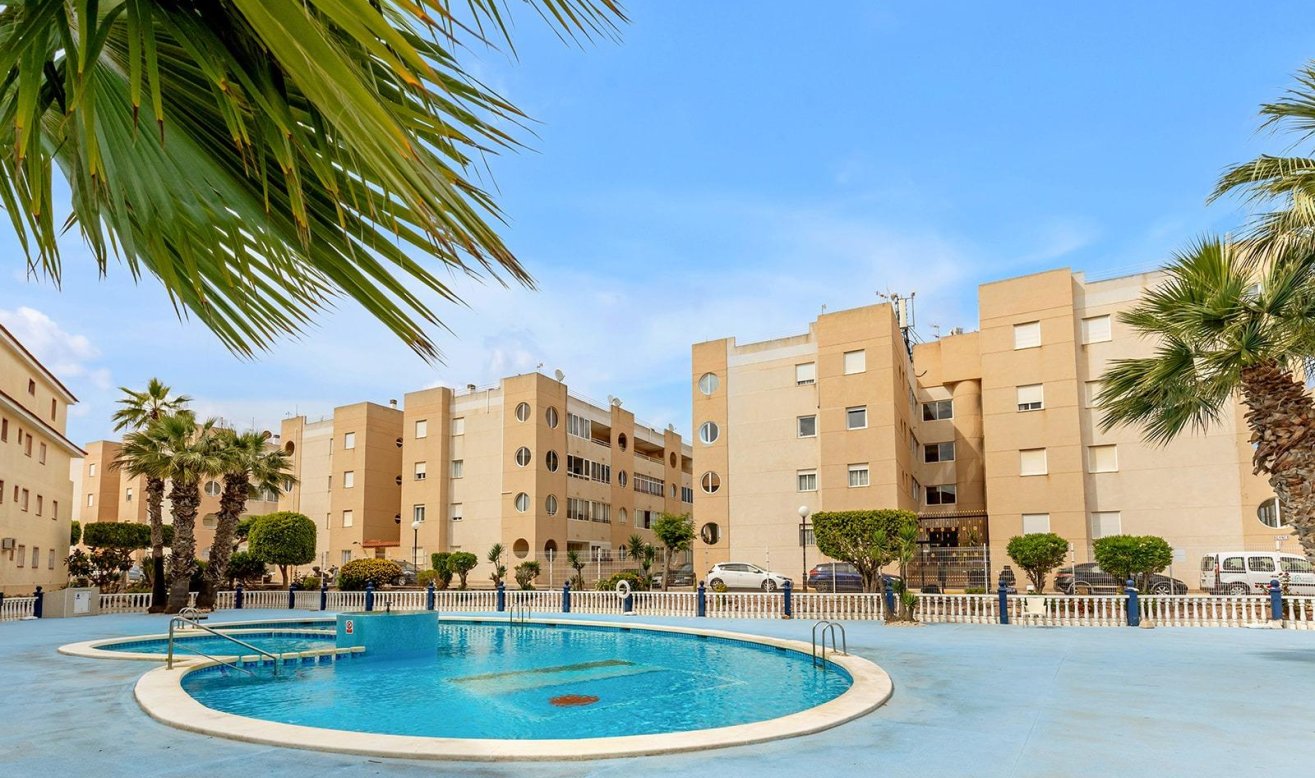 Reventa - Apartamento / piso - Torrevieja - La Siesta - El Salado - Torreta