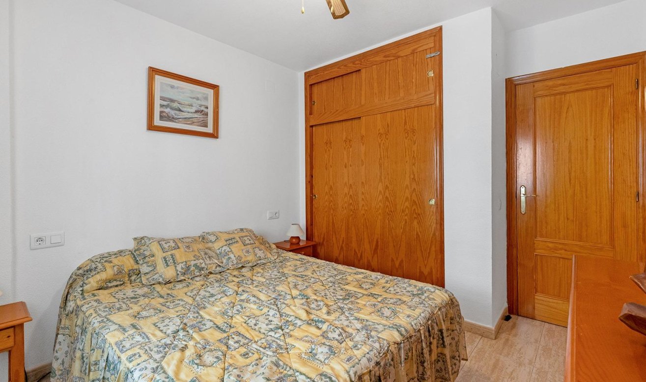 Reventa - Apartamento / piso - Torrevieja - La Siesta - El Salado - Torreta
