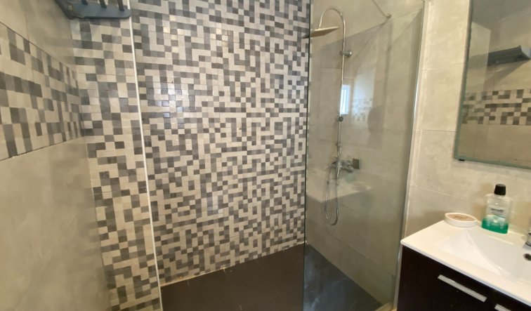 Reventa - Apartamento / piso - Torrevieja - Centro