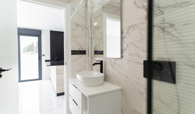 Obra nueva - Villa - Orihuela Costa - Punta Prima