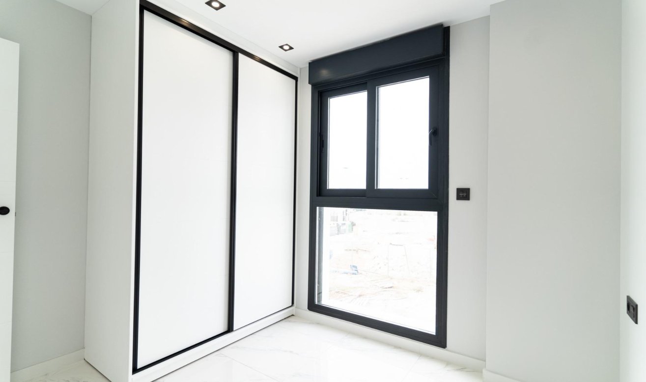 Obra nueva - Villa - Orihuela Costa - Punta Prima