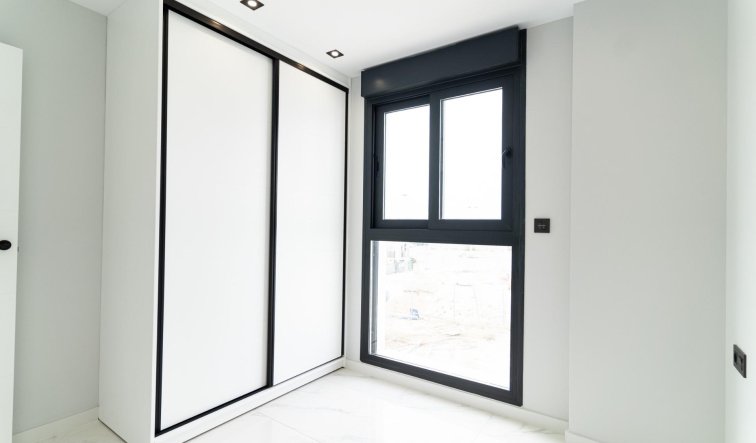 Obra nueva - Villa - Orihuela Costa - Punta Prima