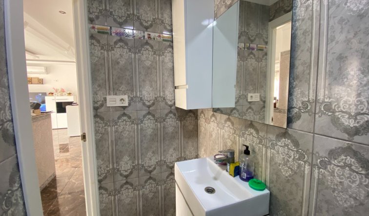 Reventa - Apartamento / piso - Torrevieja - Centro