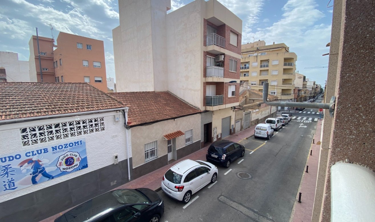 Reventa - Apartamento / piso - Torrevieja - Centro